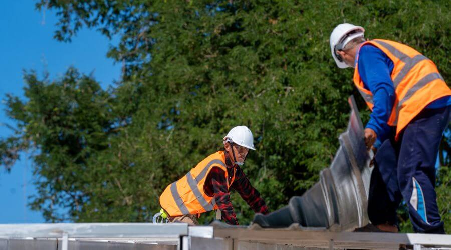 Professional new roof installation services in Villa Ridge, IL